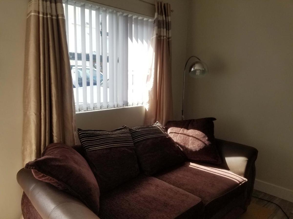 Holyhead Lodge Zewnętrze zdjęcie