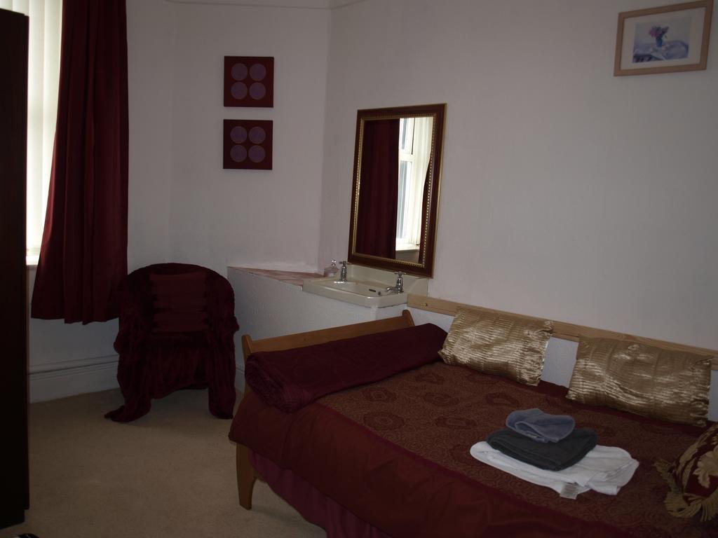 Holyhead Lodge Zewnętrze zdjęcie