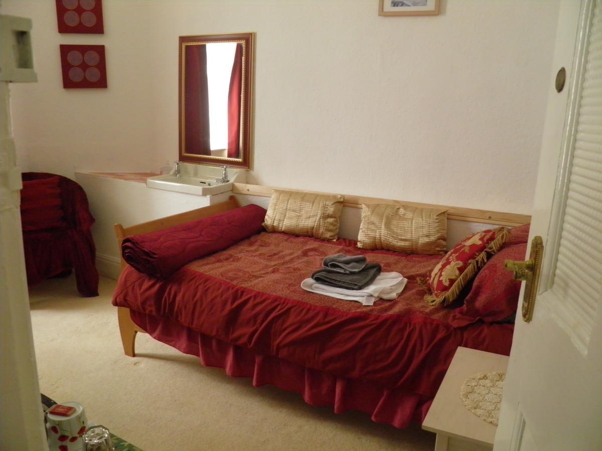 Holyhead Lodge Zewnętrze zdjęcie
